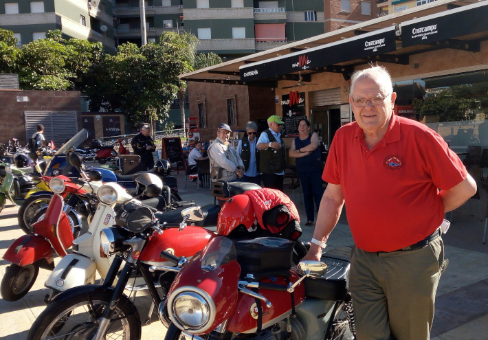 El Club Antaño reúne casi un centenar de ‘joyas rodantes’ en su XXVI Concentración de Motos Clásicas
